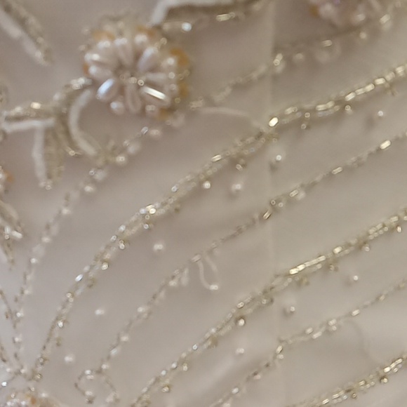 Emerald Bridal Size 8 Wedding Gown - Picture 4 of 15